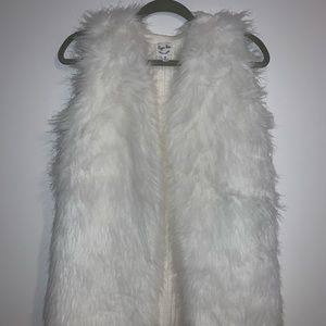 XL White Faux Fur Vest w/ Sweater Back